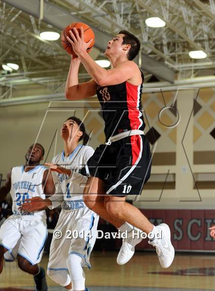 Thumbnail 2 in Harvard-Westlake vs. Foothill (MaxPreps Holiday Classic) photogallery.