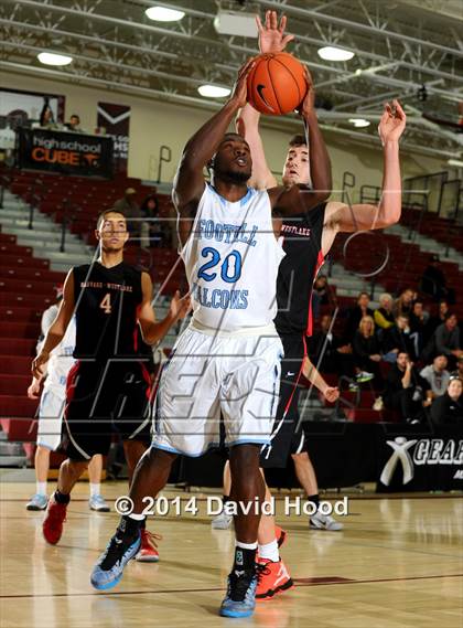Thumbnail 1 in Harvard-Westlake vs. Foothill (MaxPreps Holiday Classic) photogallery.