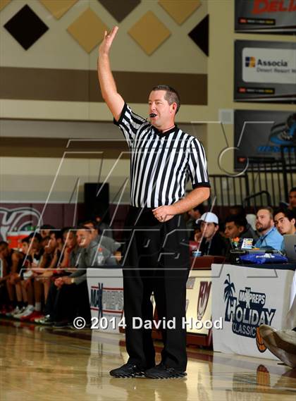 Thumbnail 3 in Harvard-Westlake vs. Foothill (MaxPreps Holiday Classic) photogallery.