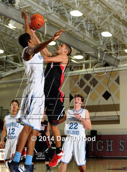 Thumbnail 3 in Harvard-Westlake vs. Foothill (MaxPreps Holiday Classic) photogallery.