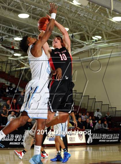 Thumbnail 2 in Harvard-Westlake vs. Foothill (MaxPreps Holiday Classic) photogallery.