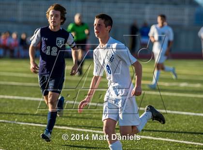 Thumbnail 1 in Legend vs. Columbine (CHSAA 5A 1st Round) photogallery.