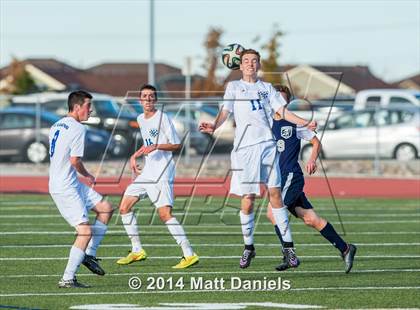Thumbnail 3 in Legend vs. Columbine (CHSAA 5A 1st Round) photogallery.