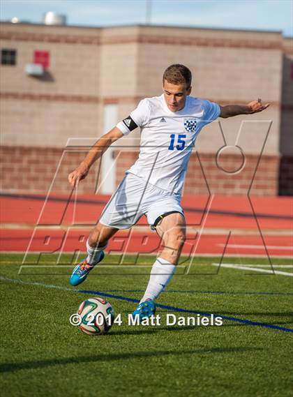 Thumbnail 2 in Legend vs. Columbine (CHSAA 5A 1st Round) photogallery.