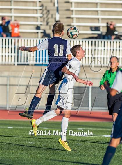Thumbnail 2 in Legend vs. Columbine (CHSAA 5A 1st Round) photogallery.