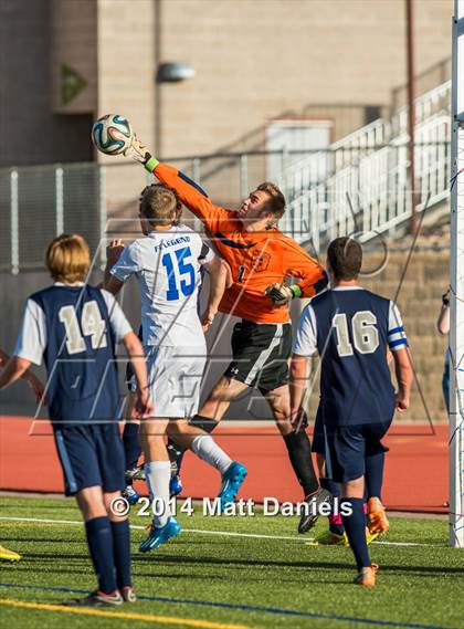 Thumbnail 2 in Legend vs. Columbine (CHSAA 5A 1st Round) photogallery.