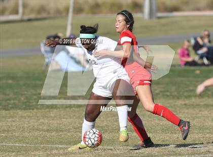 Thumbnail 2 in Tesoro vs. Palos Verdes (OC Winter Showcase) photogallery.