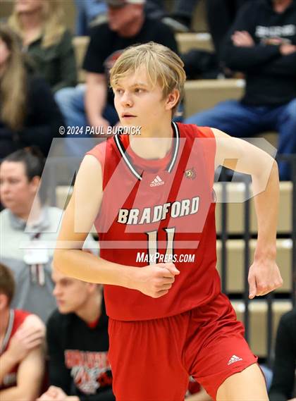 Thumbnail 3 in Punxsutawney vs Bradford (District 9 4A Final) photogallery.