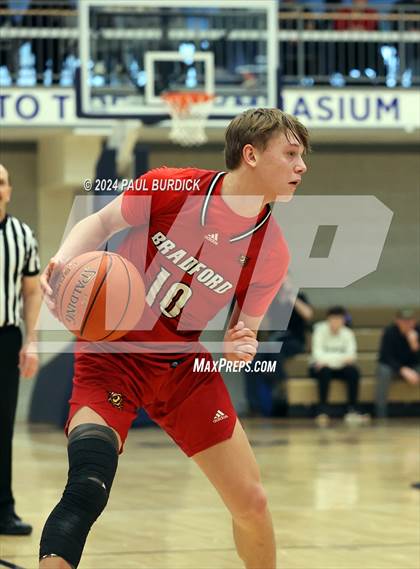 Thumbnail 1 in Punxsutawney vs Bradford (District 9 4A Final) photogallery.