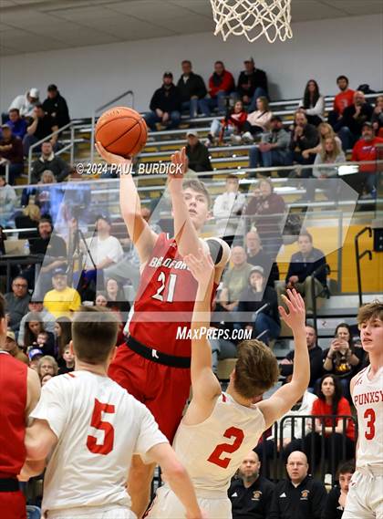 Thumbnail 2 in Punxsutawney vs Bradford (District 9 4A Final) photogallery.