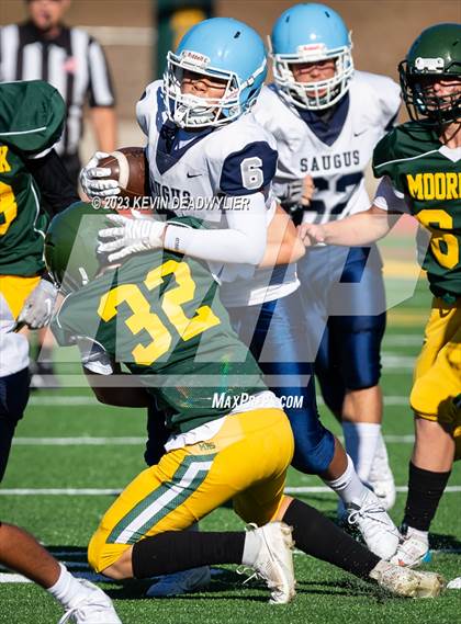 Thumbnail 3 in Saugus @ Moorpark photogallery.