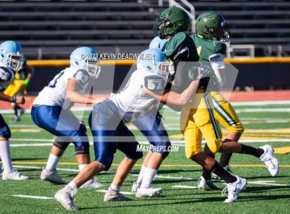 Thumbnail 2 in Saugus @ Moorpark photogallery.