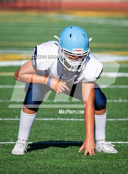 Thumbnail 3 in Saugus @ Moorpark photogallery.