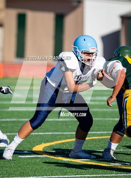 Thumbnail 1 in Saugus @ Moorpark photogallery.