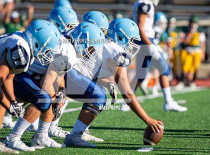 Thumbnail 2 in Saugus @ Moorpark photogallery.
