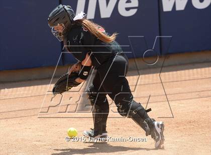 Thumbnail 2 in St. Bonaventure vs. Garden Grove (CIF SS D5 Final) photogallery.