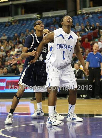Thumbnail 2 in Capital Christian vs. Central Catholic (CIF SJS D5 Final) photogallery.