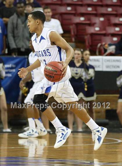 Thumbnail 1 in Capital Christian vs. Central Catholic (CIF SJS D5 Final) photogallery.
