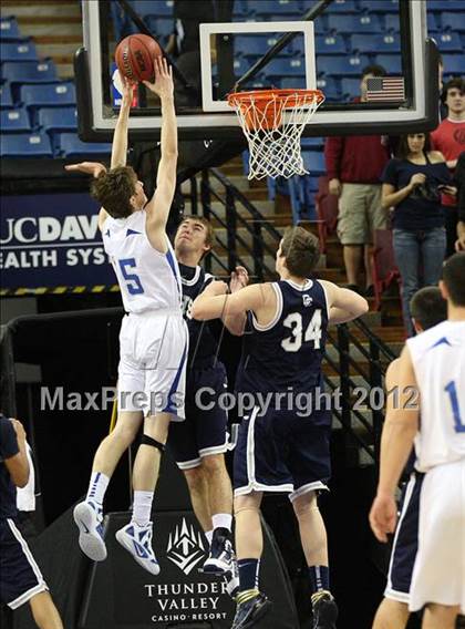 Thumbnail 2 in Capital Christian vs. Central Catholic (CIF SJS D5 Final) photogallery.