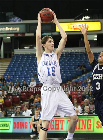 Thumbnail 3 in Capital Christian vs. Central Catholic (CIF SJS D5 Final) photogallery.
