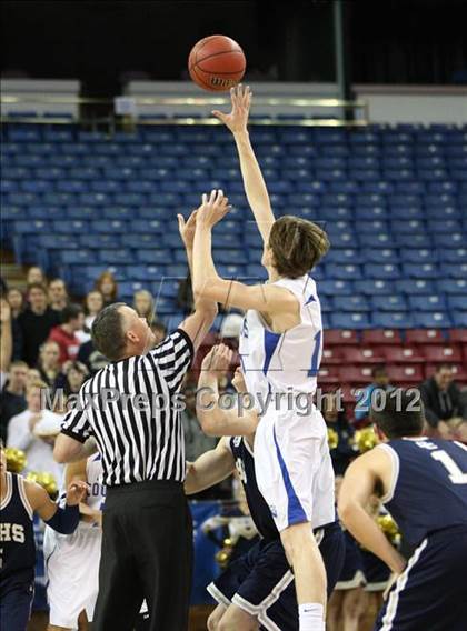 Thumbnail 3 in Capital Christian vs. Central Catholic (CIF SJS D5 Final) photogallery.