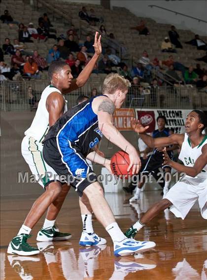 Thumbnail 1 in DeSoto vs. Plano West (Whataburger Tournament) photogallery.