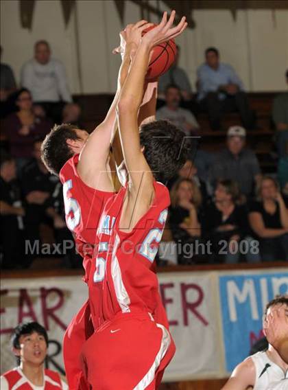 Thumbnail 1 in Placer vs Mira Loma (Kendall Arnett Invitational) photogallery.