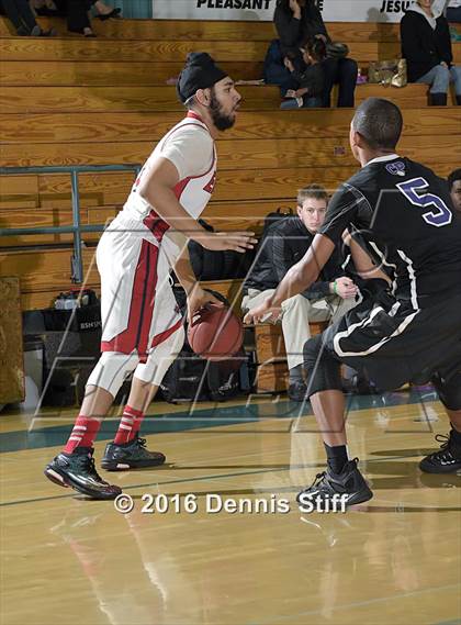 Thumbnail 3 in Pleasant Grove vs. College Park (Adidas Challenge) photogallery.