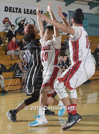 Thumbnail 1 in Pleasant Grove vs. College Park (Adidas Challenge) photogallery.