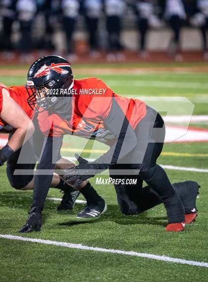 Thumbnail 3 in Oak Park vs. Fort Osage (MSHSAA Class 5 District 8 Championship) photogallery.