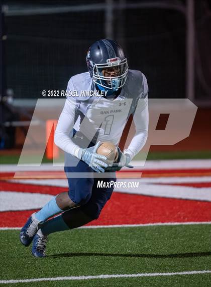 Thumbnail 3 in Oak Park vs. Fort Osage (MSHSAA Class 5 District 8 Championship) photogallery.