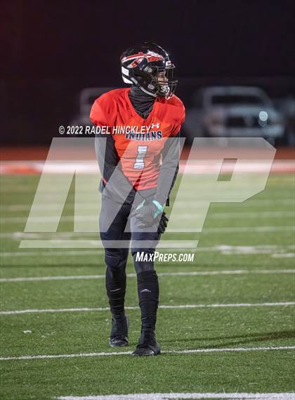 Thumbnail 1 in Oak Park vs. Fort Osage (MSHSAA Class 5 District 8 Championship) photogallery.