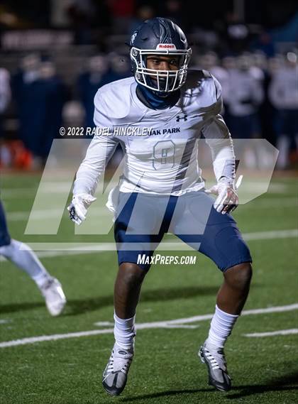 Thumbnail 2 in Oak Park vs. Fort Osage (MSHSAA Class 5 District 8 Championship) photogallery.