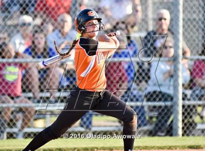 Thumbnail 3 in Rockwall vs. Midway (UIL 6A Region II Quarterfinal) photogallery.