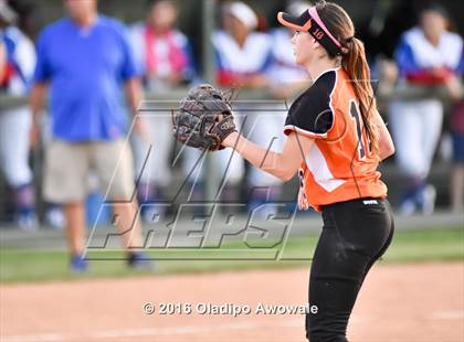 Thumbnail 3 in Rockwall vs. Midway (UIL 6A Region II Quarterfinal) photogallery.