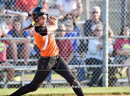 Thumbnail 2 in Rockwall vs. Midway (UIL 6A Region II Quarterfinal) photogallery.