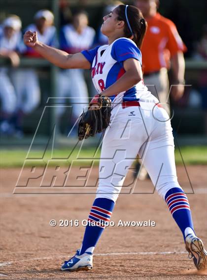 Thumbnail 1 in Rockwall vs. Midway (UIL 6A Region II Quarterfinal) photogallery.