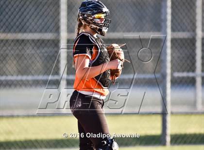 Thumbnail 2 in Rockwall vs. Midway (UIL 6A Region II Quarterfinal) photogallery.