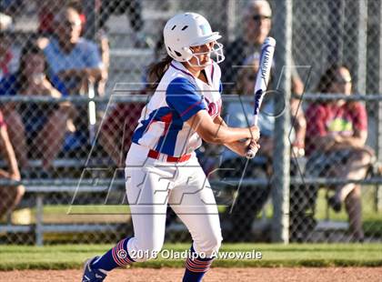 Thumbnail 2 in Rockwall vs. Midway (UIL 6A Region II Quarterfinal) photogallery.