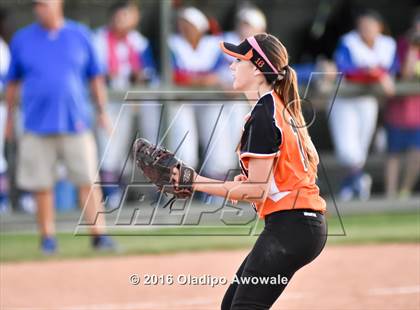 Thumbnail 2 in Rockwall vs. Midway (UIL 6A Region II Quarterfinal) photogallery.