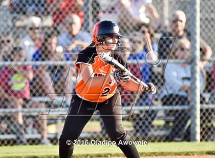 Thumbnail 3 in Rockwall vs. Midway (UIL 6A Region II Quarterfinal) photogallery.