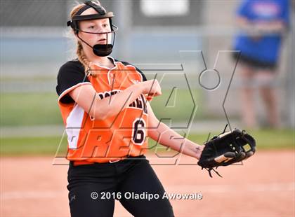 Thumbnail 3 in Rockwall vs. Midway (UIL 6A Region II Quarterfinal) photogallery.
