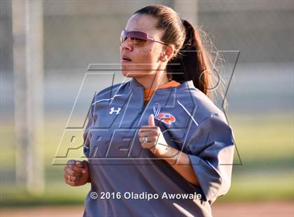 Thumbnail 1 in Rockwall vs. Midway (UIL 6A Region II Quarterfinal) photogallery.