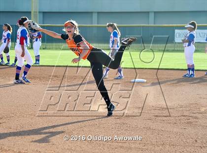 Thumbnail 1 in Rockwall vs. Midway (UIL 6A Region II Quarterfinal) photogallery.