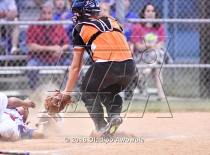 Thumbnail 1 in Rockwall vs. Midway (UIL 6A Region II Quarterfinal) photogallery.
