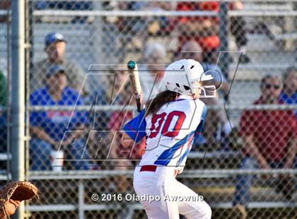 Thumbnail 1 in Rockwall vs. Midway (UIL 6A Region II Quarterfinal) photogallery.