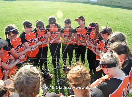 Thumbnail 1 in Rockwall vs. Midway (UIL 6A Region II Quarterfinal) photogallery.