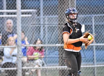 Thumbnail 2 in Rockwall vs. Midway (UIL 6A Region II Quarterfinal) photogallery.
