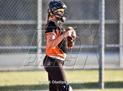Thumbnail 3 in Rockwall vs. Midway (UIL 6A Region II Quarterfinal) photogallery.