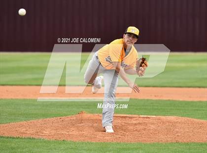 Thumbnail 2 in John Paul II vs Hondo (Comal Clash Tournament) photogallery.